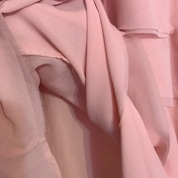 ❌DONATED❌Soft Pink Mock Neck Ruffled Frayed Edging Sleeveless Top - Picture 13 of 15